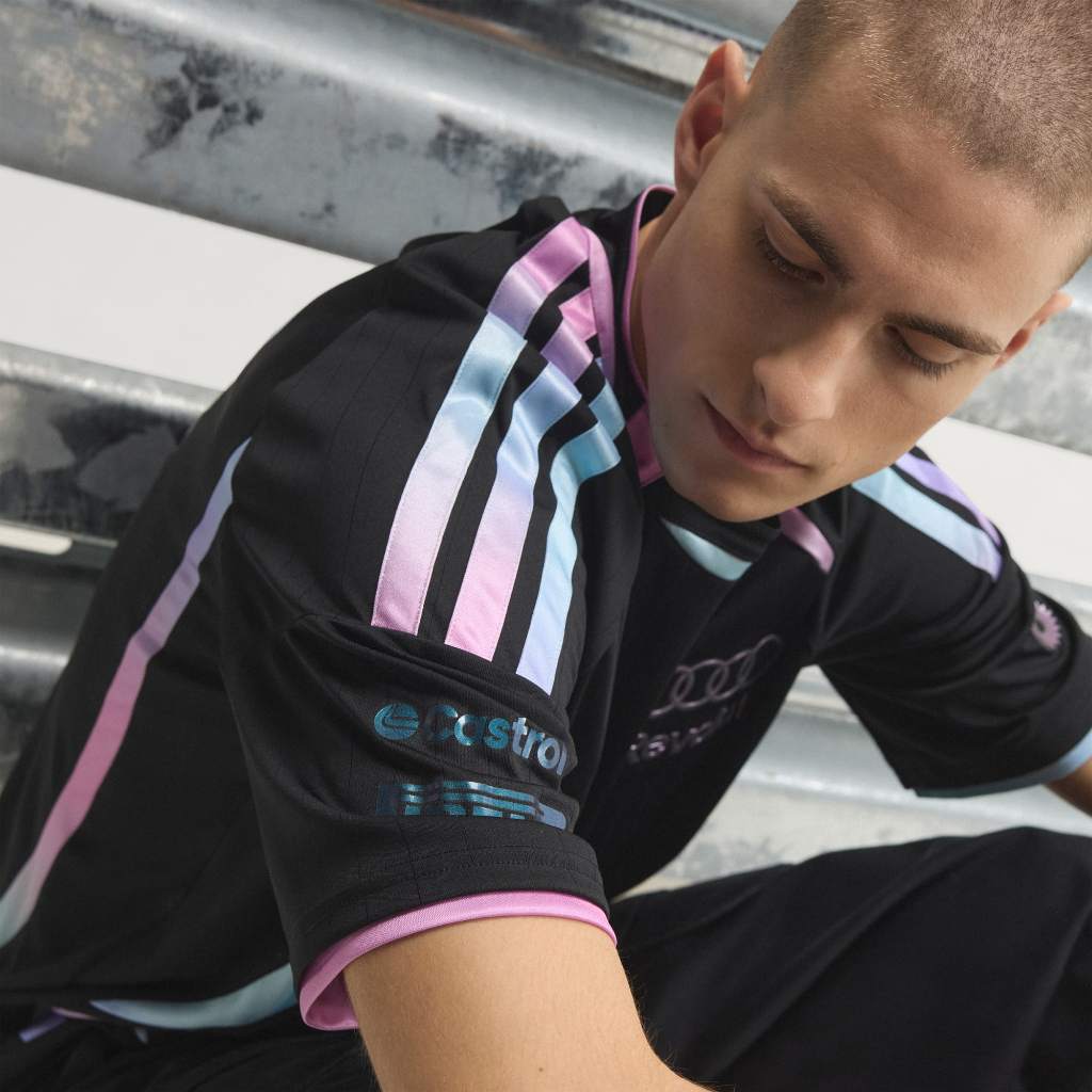 Adidas AUDI Revolut F1 Team Teamgeist Driver Black KE6662