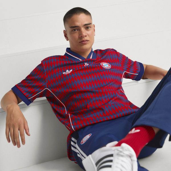 Adidas FC Bayern Munich Lifestyler Jersey Red Dark Blue JM9421