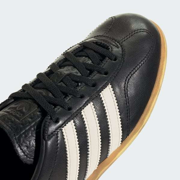 Adidas Gazelle Lo Pro Core Black Chalk White Gum IH1929
