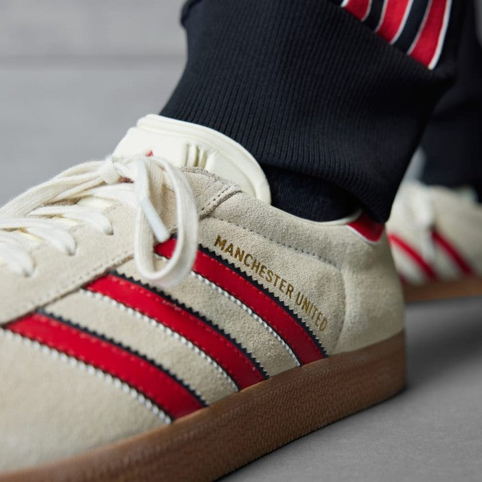 Adidas Gazelle Manchester United Cream White MUFC Red Core Black JS3040