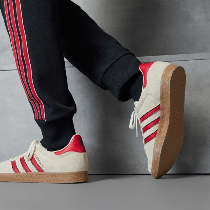 Adidas Gazelle Manchester United Cream White MUFC Red Core Black JS3040