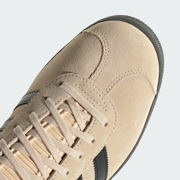 Adidas Gazelle x Messi Crystal Sand Core Black Gold Metallic IH8156