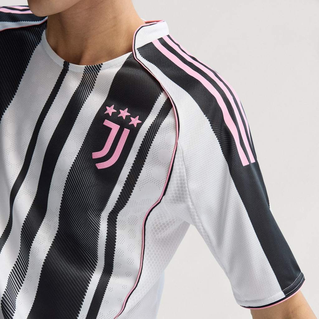 Adidas Juventus 25/26 Home Authentic Jersey White Black JJ4314