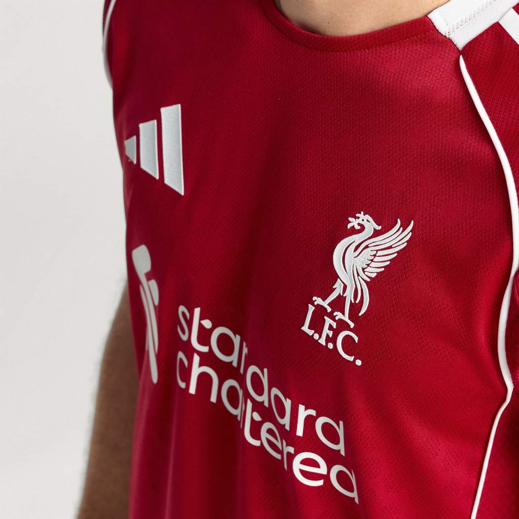 Adidas Liverpool 25/26 Home Authentic Jersey Strawberry Red JY4237