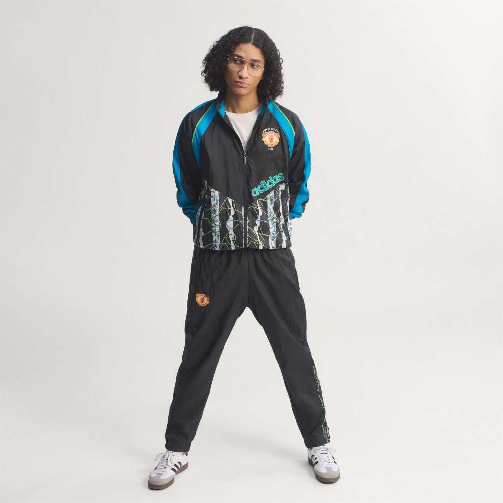 Adidas Manchester United Woven Jacket 90 Black KD5815
