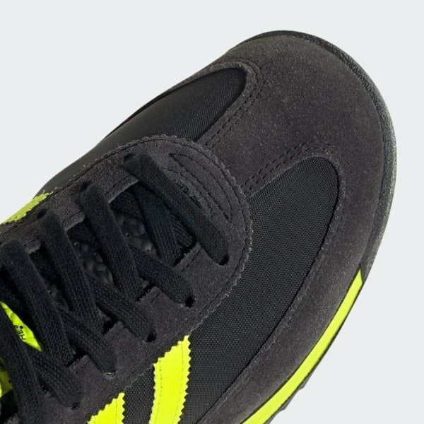 Adidas SL 72 RS Core Black Solar Yellow Gold Metallic IG4647
