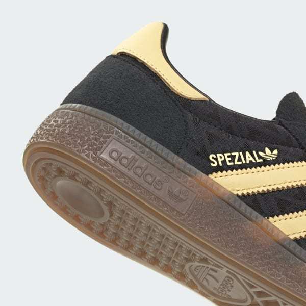 Adidas Spezial Handball Core Black Orange Tint Gum IH1498