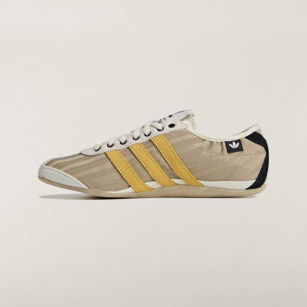 Adidas Tokyo x Song For The Mute SFTM W Off White Preloved Yellow Core Black KJ4401