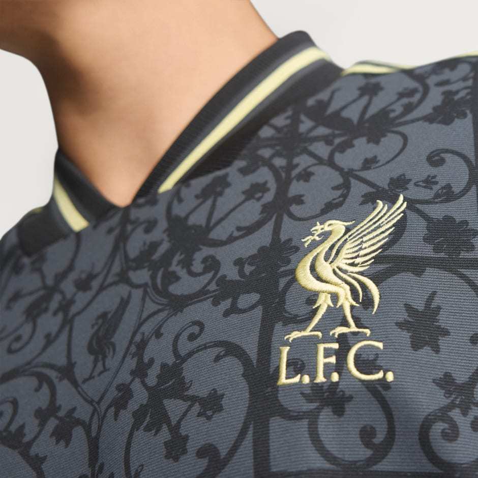 Adidas Liverpool 2025/2026 Jersey Lifestyler Carbon Halo Gold JW5462