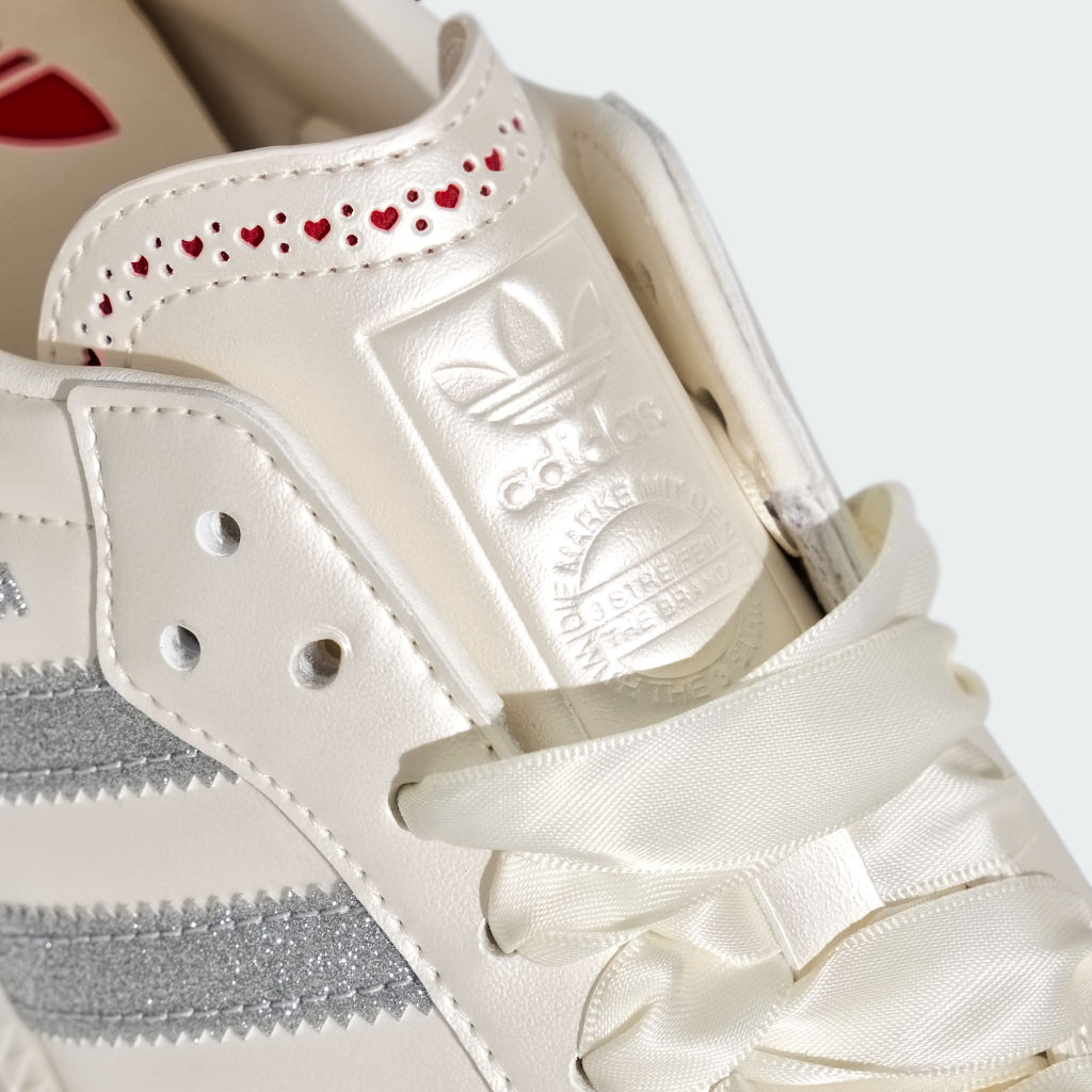 Adidas Samba OG Valentine's Day Chalk White Supplier Colour Silver Metallic HP3658