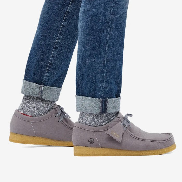 CLARKS ORIGINALS WALLABEE VEGAN GREY