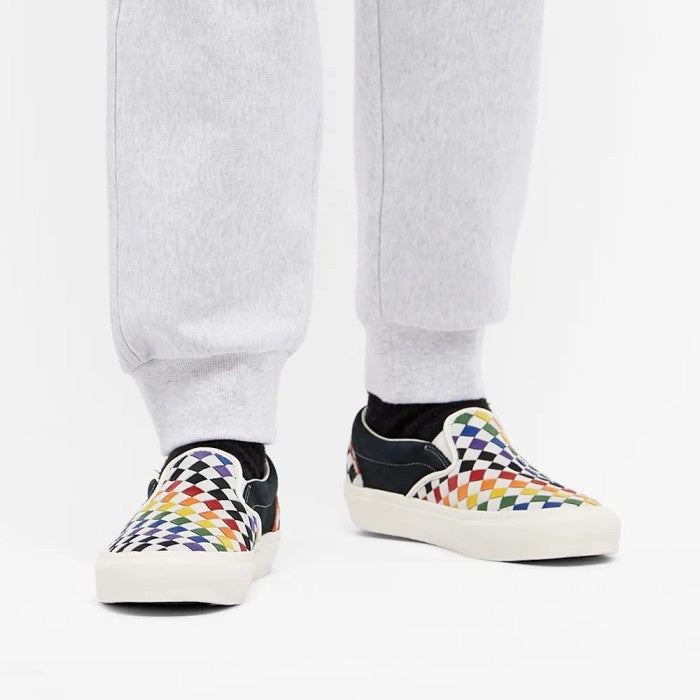 VANS VAULT UA CLASSIC SLIP-ON VLT LX RAINBOW ORIGINAL VN0A3QXY5A8