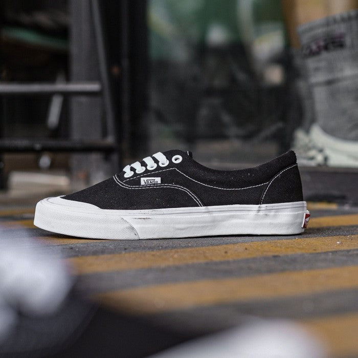 Vans Era Toe Cap Black White ORIGINAL
