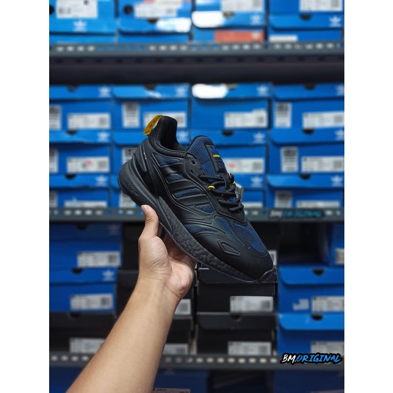 Adidas x Manchester United ZX 2K Boost 2.0 Shoes GY3514