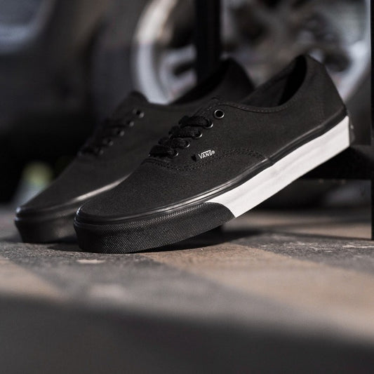 Vans Authentic Mono Bumper Black White