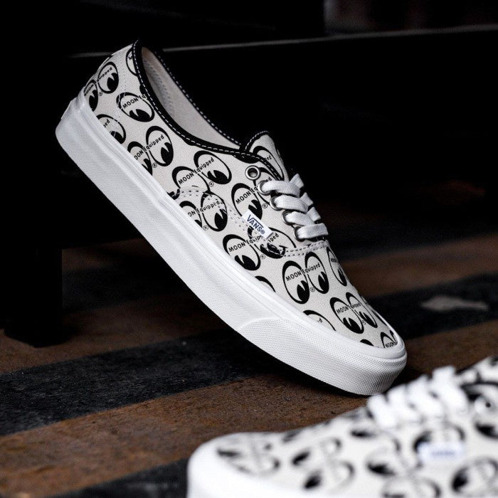 MOONEYES X Vans Authentic 44 DX Anaheim Factory / White ORIGINAL