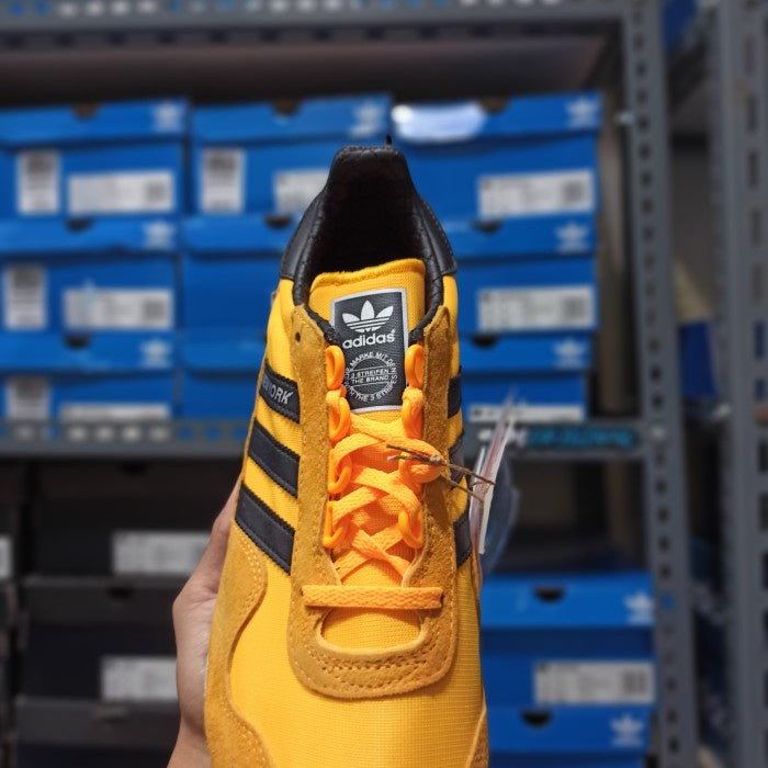 Adidas New York Yellow Black x TAXI ORIGINAL FZ0738